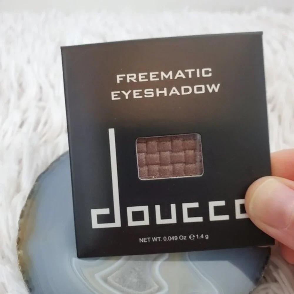 NEW Doucce Freematic Eyeshadow - Ariana